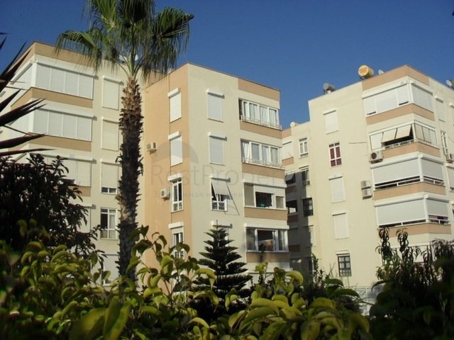 قريبة من البحر - شقة غرفة وصالة مفروشة للبيع في الانيا 