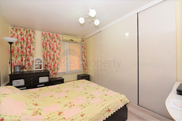 قريبة من البحر - شقة غرفة وصالة مفروشة للبيع في الانيا 