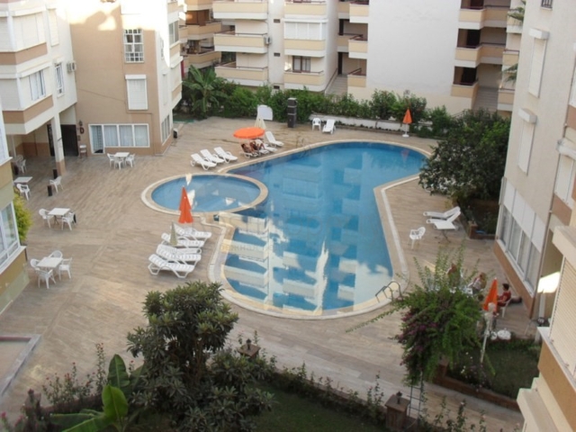 قريبة من البحر - شقة غرفة وصالة مفروشة للبيع في الانيا 