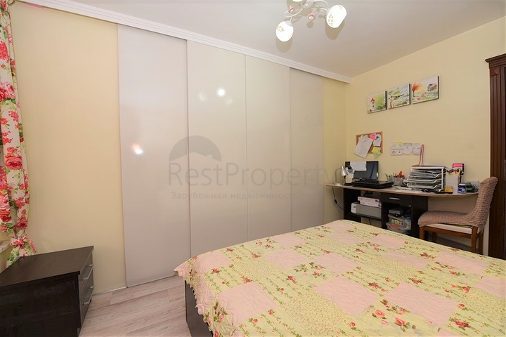 قريبة من البحر - شقة غرفة وصالة مفروشة للبيع في الانيا 