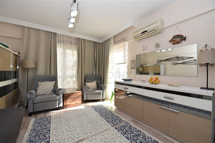 قريبة من البحر - شقة غرفة وصالة مفروشة للبيع في الانيا 