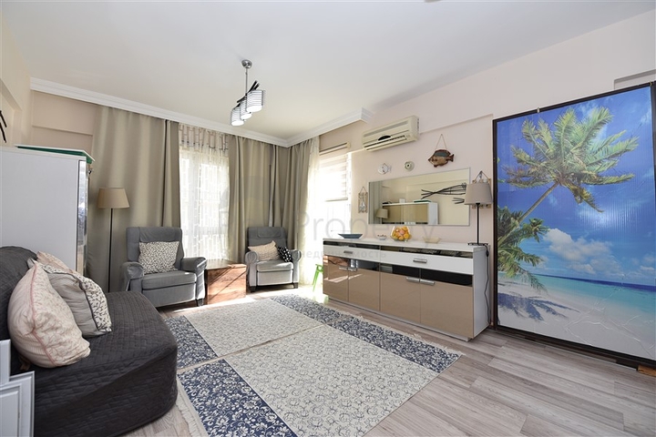 قريبة من البحر - شقة غرفة وصالة مفروشة للبيع في الانيا 