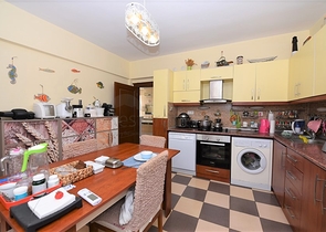 قريبة من البحر - شقة غرفة وصالة مفروشة للبيع في الانيا 