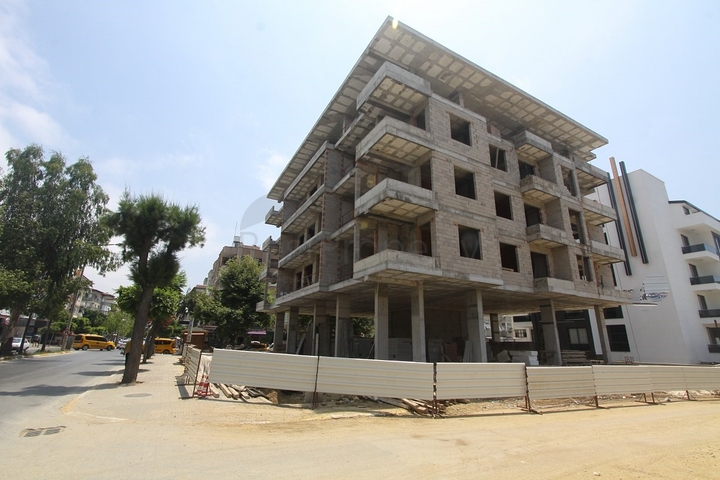 فرصة استثمارية - مجمع سكني جديد في مركز الانيا 