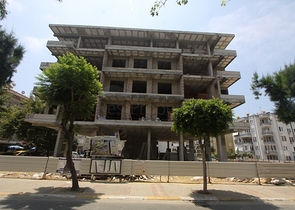 فرصة استثمارية - مجمع سكني جديد في مركز الانيا 