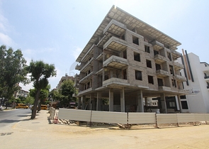 فرصة استثمارية - مجمع سكني جديد في مركز الانيا 