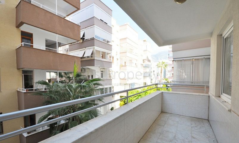 شقة غرفتين وصالة مفروشة بسعر مناسب في مهموتلار / الانيا 