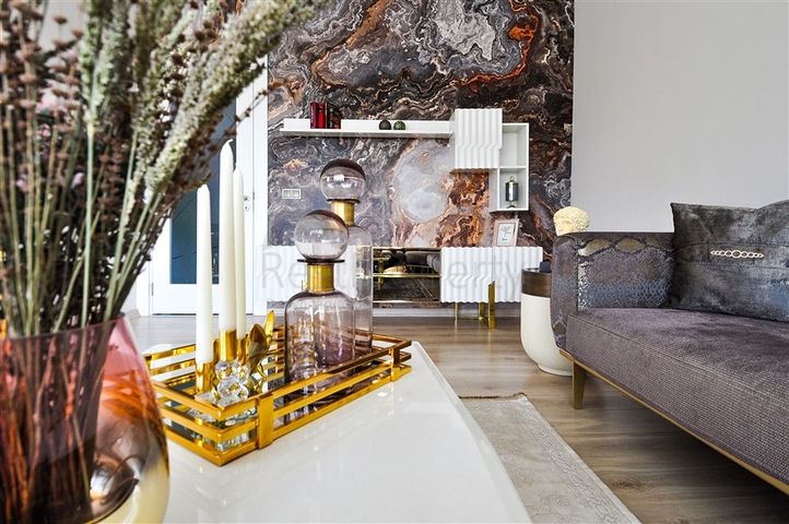 شقة ثلاث غرف وصالة فاخرة ضمن مركز مدينة الانيا