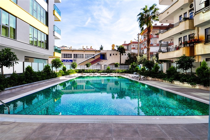 شقة ثلاث غرف وصالة فاخرة ضمن مركز مدينة الانيا