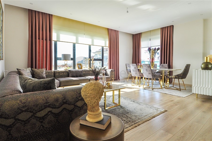 شقة ثلاث غرف وصالة فاخرة ضمن مركز مدينة الانيا