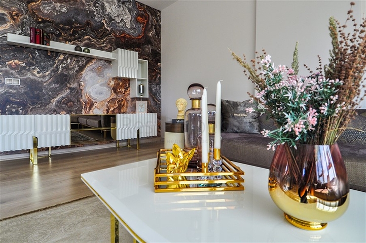 شقة ثلاث غرف وصالة فاخرة ضمن مركز مدينة الانيا