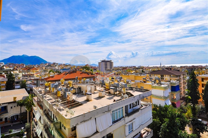 شقة ثلاث غرف وصالة فاخرة ضمن مركز مدينة الانيا