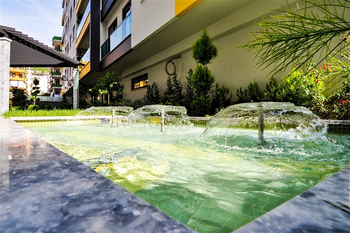 شقة ثلاث غرف وصالة فاخرة ضمن مركز مدينة الانيا