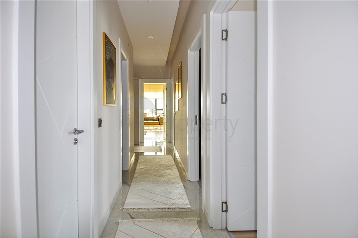 شقة ثلاث غرف وصالة فاخرة ضمن مركز مدينة الانيا