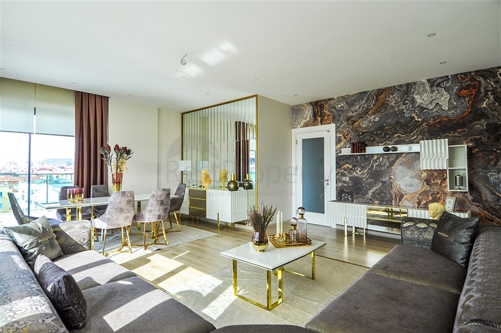 شقة ثلاث غرف وصالة فاخرة ضمن مركز مدينة الانيا