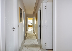 شقة ثلاث غرف وصالة فاخرة ضمن مركز مدينة الانيا