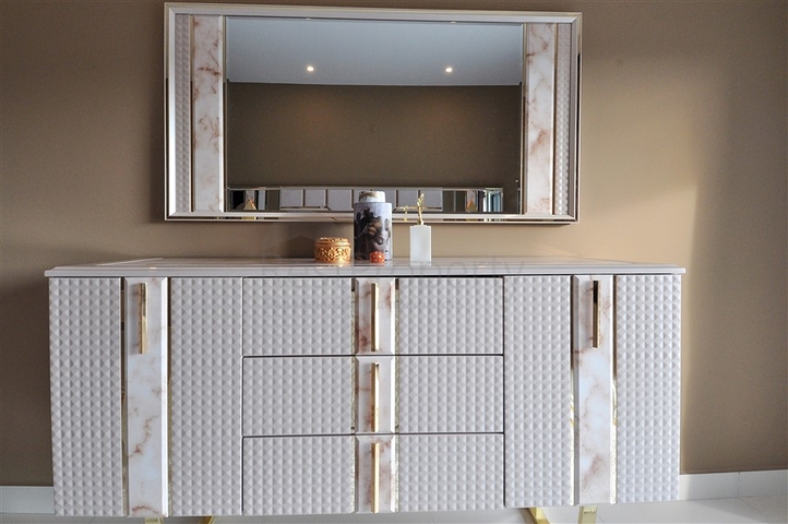 لعشاق الرفاهية والذوق الرفيع - دوبلكس فاخرة ضمن مجمع خمس نجوم في الانيا 