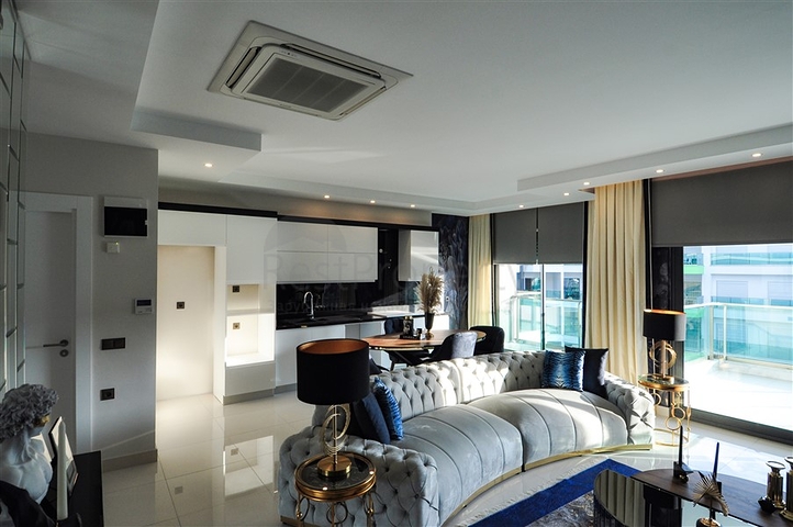 لعشاق الرفاهية والذوق الرفيع - دوبلكس فاخرة ضمن مجمع خمس نجوم في الانيا 