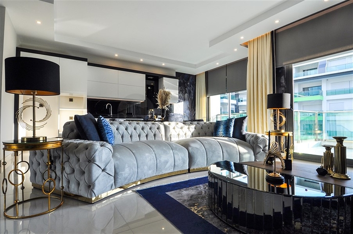 لعشاق الرفاهية والذوق الرفيع - دوبلكس فاخرة ضمن مجمع خمس نجوم في الانيا 