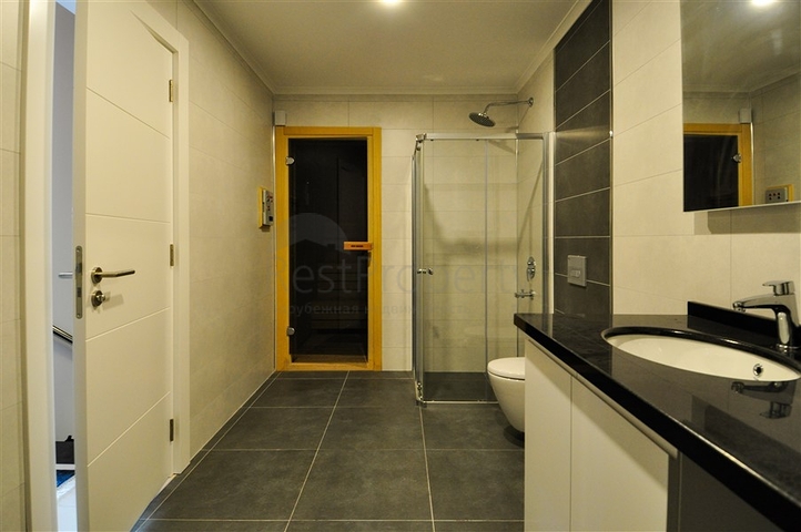 لعشاق الرفاهية والذوق الرفيع - دوبلكس فاخرة ضمن مجمع خمس نجوم في الانيا 