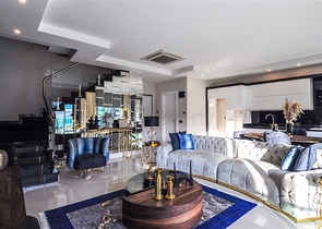 لعشاق الرفاهية والذوق الرفيع - دوبلكس فاخرة ضمن مجمع خمس نجوم في الانيا 