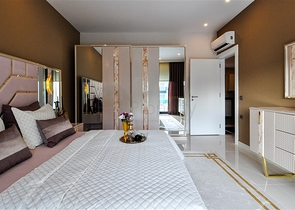 لعشاق الرفاهية والذوق الرفيع - دوبلكس فاخرة ضمن مجمع خمس نجوم في الانيا 