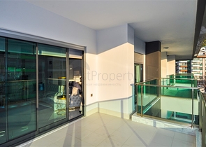 لعشاق الرفاهية والذوق الرفيع - دوبلكس فاخرة ضمن مجمع خمس نجوم في الانيا 