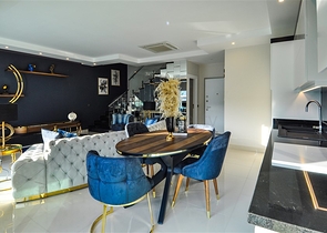 لعشاق الرفاهية والذوق الرفيع - دوبلكس فاخرة ضمن مجمع خمس نجوم في الانيا 