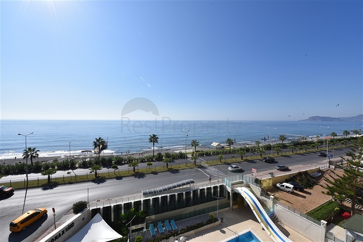 شقة 1 + 1 للإيجار في مجمع جيد الصيانة.