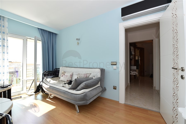 دوبلكس ثلاث غرف وصالة مفروشة - مع تراس واسع باطلالة ساحرة في مهموتلار / الانيا 