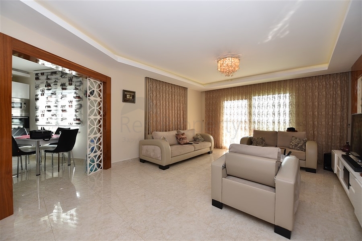 دوبلكس ثلاث غرف وصالة مفروشة - مع تراس واسع باطلالة ساحرة في مهموتلار / الانيا 