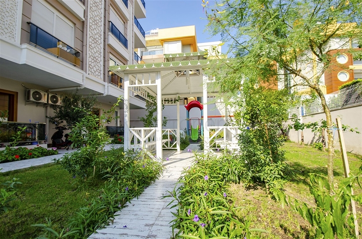 شقة 2 + 1 في منطقة هورما كونيالتي أنطاليا