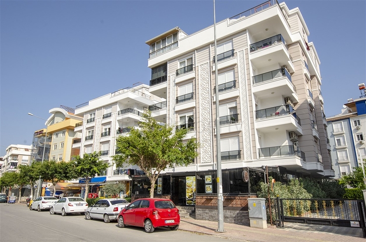 شقة 2 + 1 في منطقة هورما كونيالتي أنطاليا