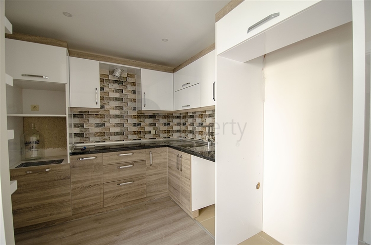 شقة 2 + 1 في منطقة هورما كونيالتي أنطاليا