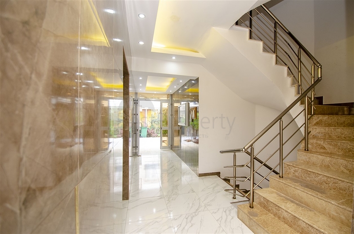 شقة 2 + 1 في منطقة هورما كونيالتي أنطاليا