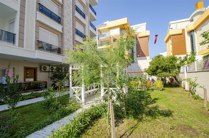 شقة 2 + 1 في منطقة هورما كونيالتي أنطاليا