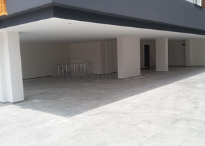 محلين للبيع في منطقة ليمان في كونيالتي