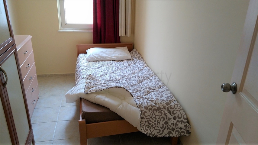 ضمن مجمع سكني اول خط على البحر - 3 غرف وصالة بسعر مميز في مهموتلار / الانيا 