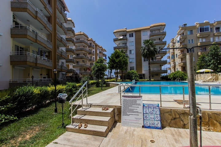 ضمن مجمع سكني اول خط على البحر - 3 غرف وصالة بسعر مميز في مهموتلار / الانيا 