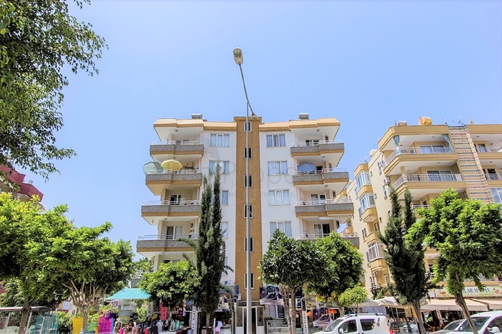 ضمن مجمع سكني اول خط على البحر - 3 غرف وصالة بسعر مميز في مهموتلار / الانيا 