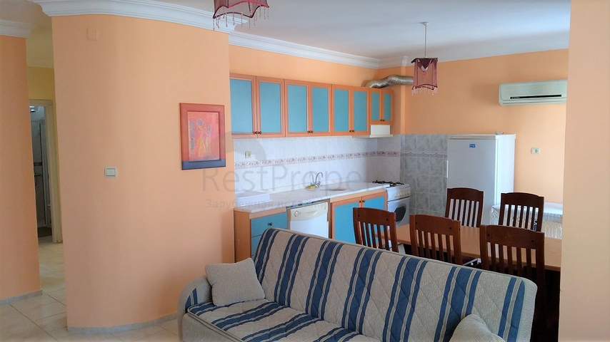 ضمن مجمع سكني اول خط على البحر - 3 غرف وصالة بسعر مميز في مهموتلار / الانيا 