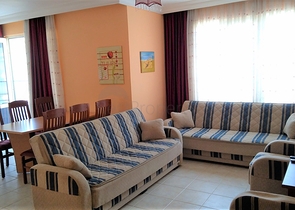 ضمن مجمع سكني اول خط على البحر - 3 غرف وصالة بسعر مميز في مهموتلار / الانيا 