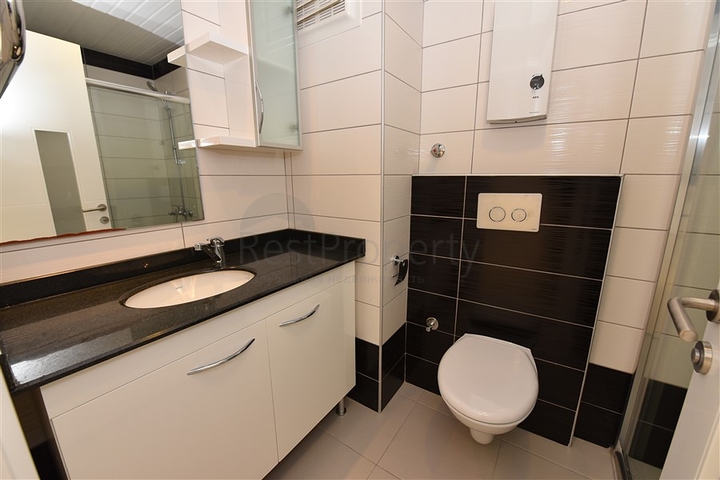 شقة غرفة وصالة ضمن مجمع خمس نوم في افسلار / الانيا 