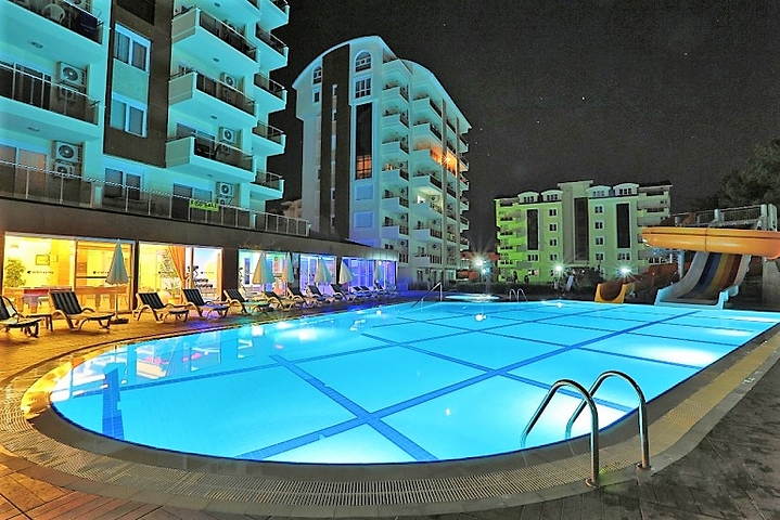 شقة غرفة وصالة ضمن مجمع خمس نوم في افسلار / الانيا 