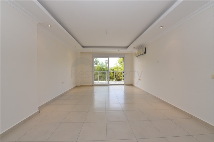 شقة غرفة وصالة ضمن مجمع خمس نوم في افسلار / الانيا 