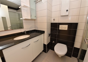 شقة غرفة وصالة ضمن مجمع خمس نوم في افسلار / الانيا 