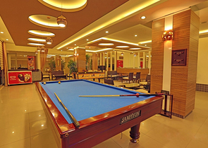 شقة غرفة وصالة ضمن مجمع خمس نوم في افسلار / الانيا 