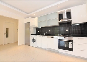 شقة غرفة وصالة ضمن مجمع خمس نوم في افسلار / الانيا 