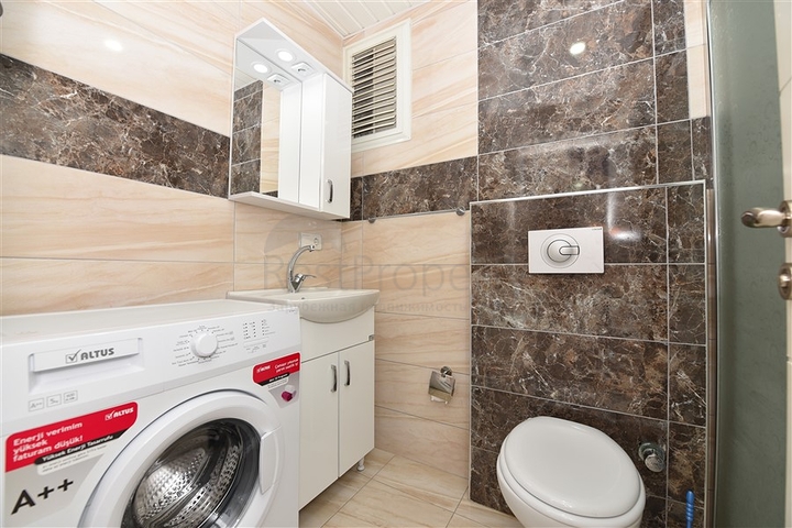 شقة مفروشة في مركز الانيا - مناسبة للاستثمار والسكن 