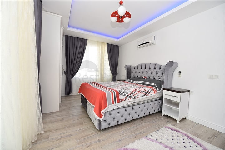 دوبلكس فاخرة - ثلاث غرف وصالة مفروشة - في مهوتلار / الانيا 